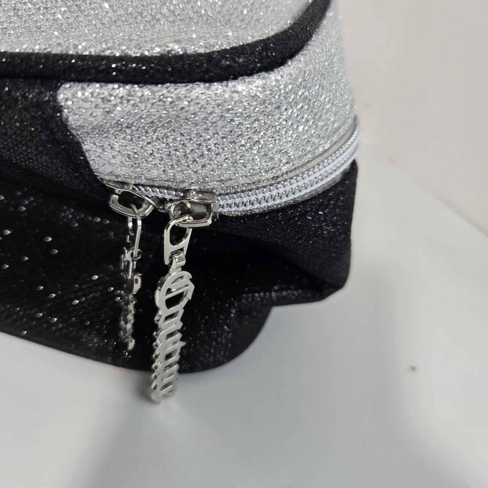 Juicy Couture Black Velvet Glitter Makeup Cosmetic Train Case Travel Bag Zip — image 5 of 7